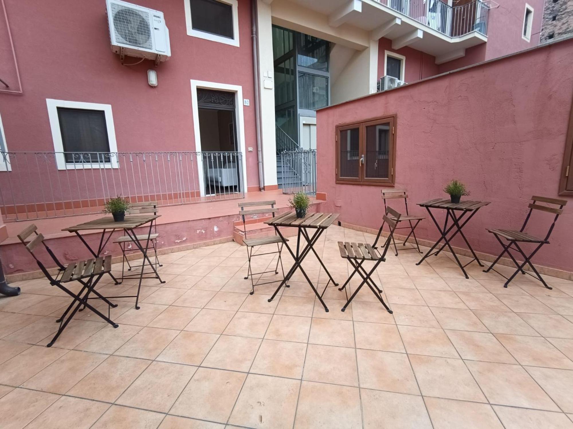 Cortile Dei Sogni Apartment Catania Luaran gambar
